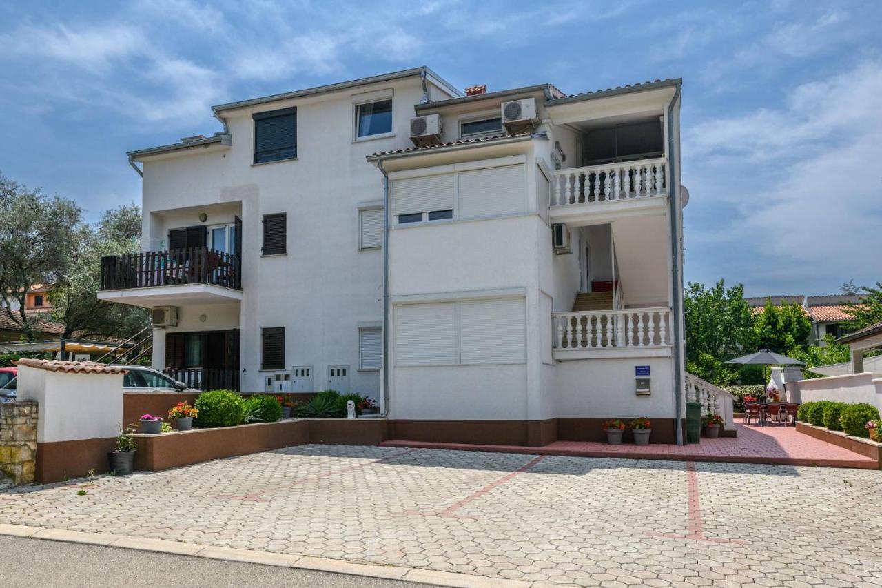Somi Apartament *