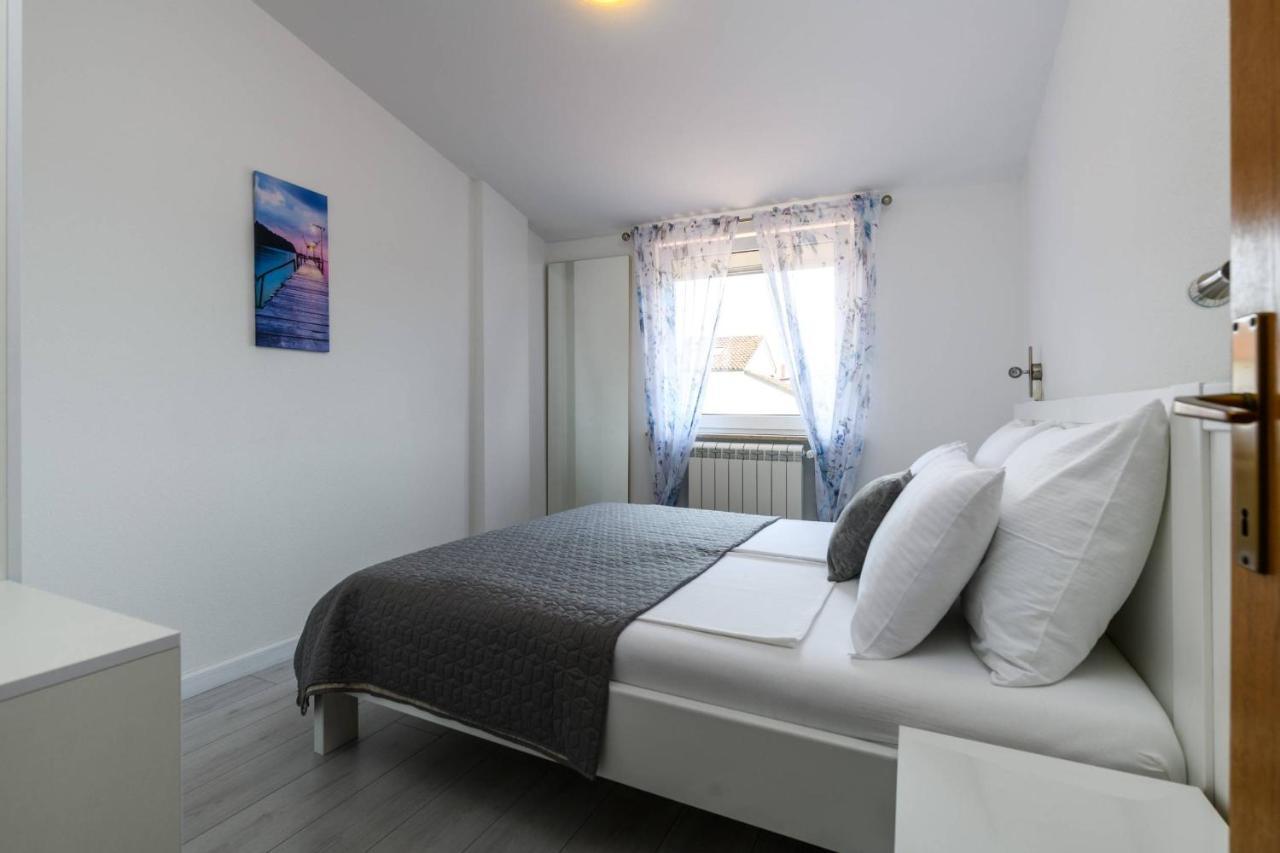 Apartment Somi Porec