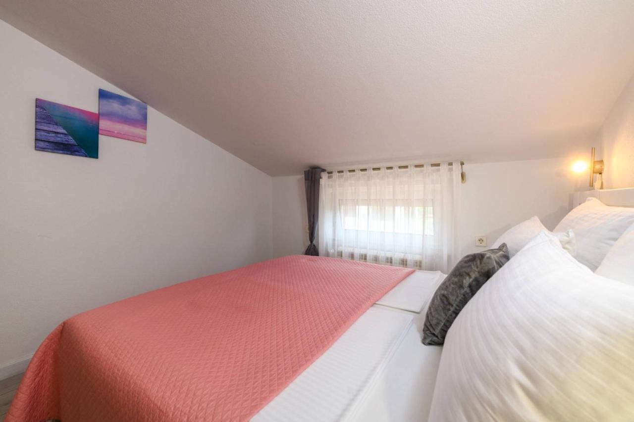 Apartament Somi *